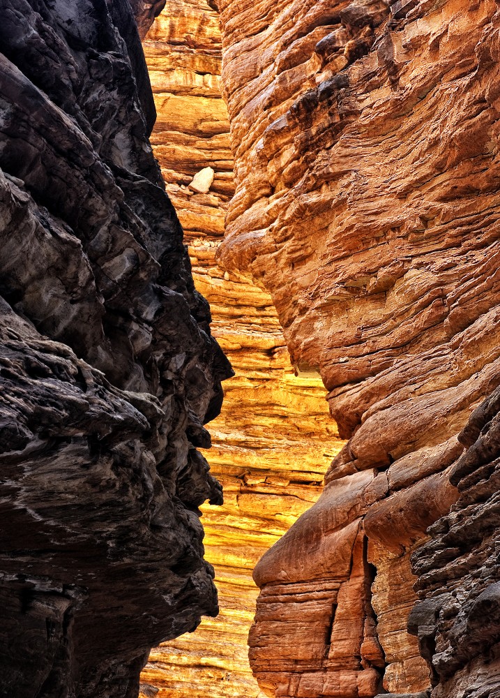 Robert Bush Photography ( Vertical Layers of Rock )